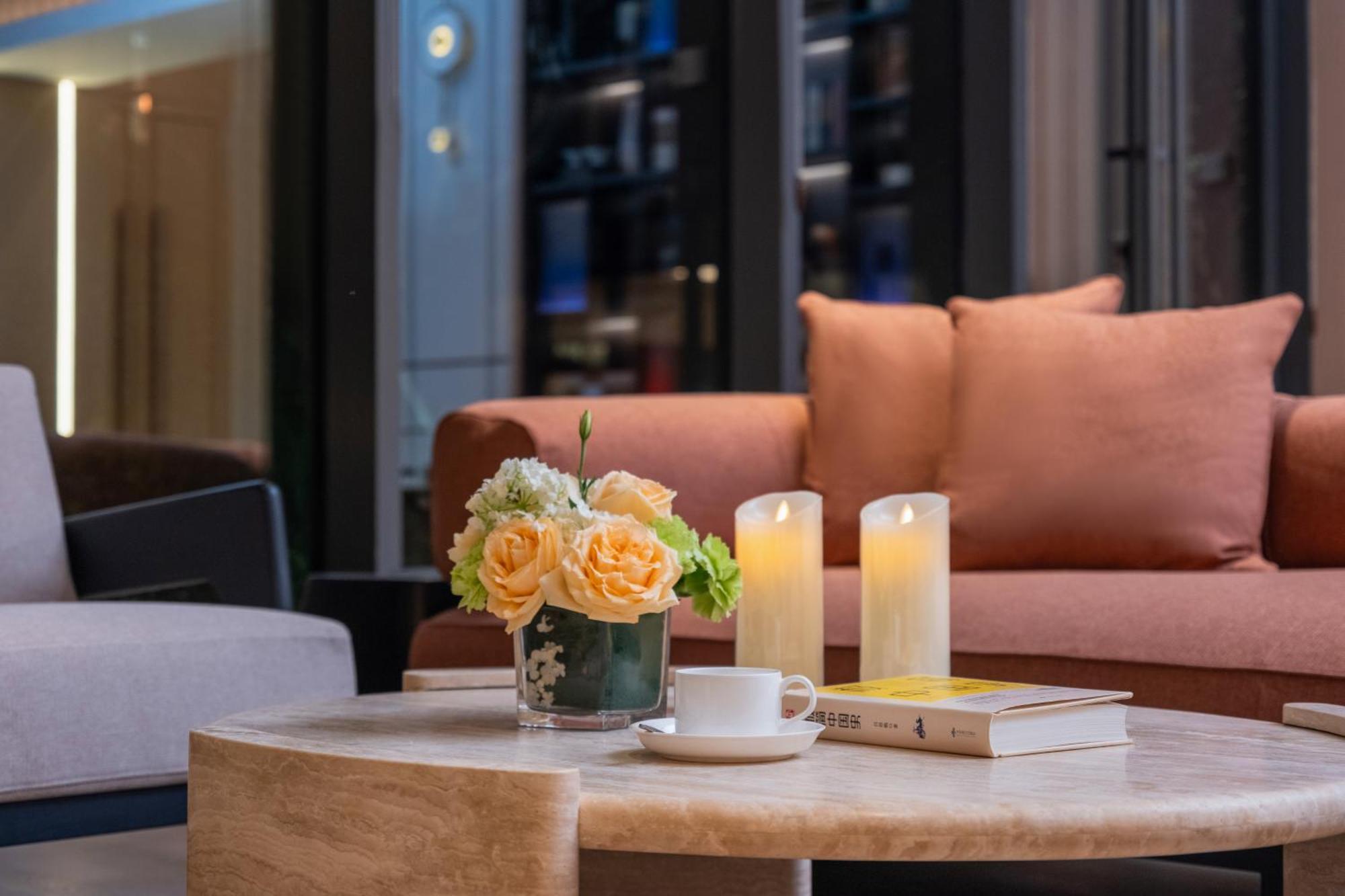Express Zhongguancun Tech Park By Ihg L Next To Yuanmingyuan Park & Sport L Taxi 10 Minutes To Summer Palace & & Tsinghua L 20 Minutes To Badaling Great By High-speed Railway Hotel Beijing
